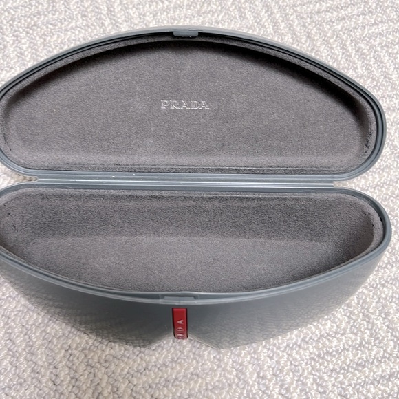 PRADA Sunglasses Hard Shell Case. - Picture 2 of 2